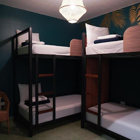 סן חואן Santurcia Hostel (Adults Only) מראה חיצוני תמונה